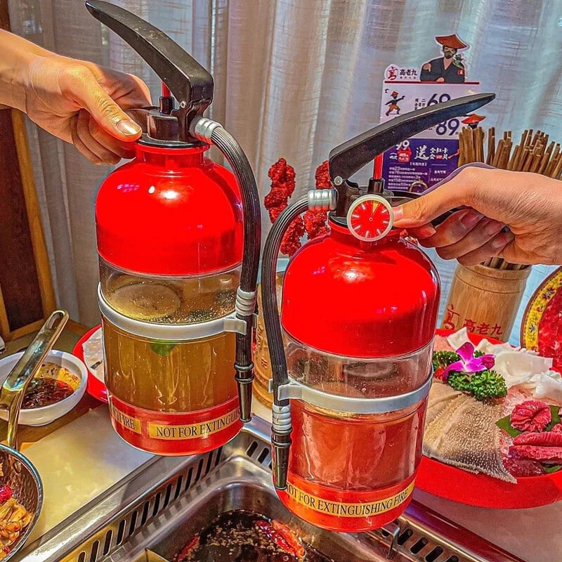 📢📢30% OFF !! ⏰Fire Extinguisher Decanter | Novel Shaped Food-Safe Drink Container