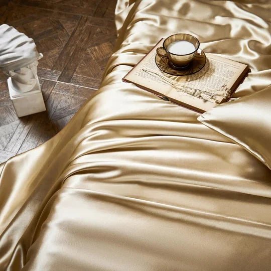 📢📢40% OFF !! ⏰25 Momme Luxury Pure Mulberry Silk Bedding Set of 4（1x Quilt Cover + 1x Bedsheet + 2x Pillowcases）