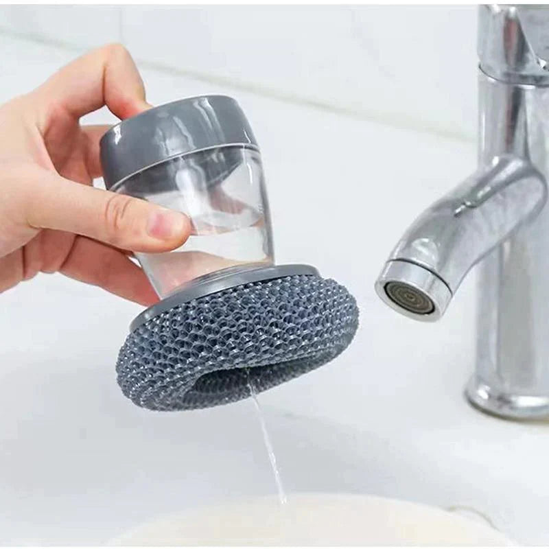 📢📢50% OFF !! ⏰ Kitchen Soap Press Dispensing Palm Brush – Built-In Soap Dispenser, Ergonomic Grip & Perfect for Dishes & Pans 🧼